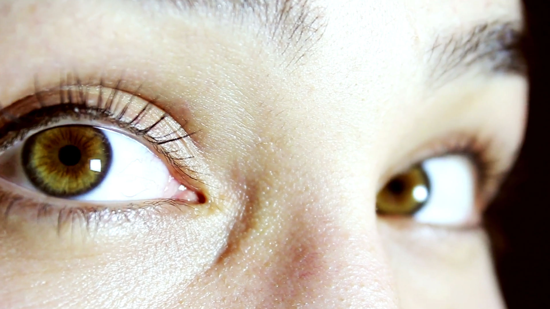 5-bai-tap-the-duc-cho-doi-mat-sang-khoe